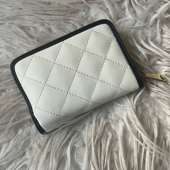 juicy couture wallet - Picture 2 of 2